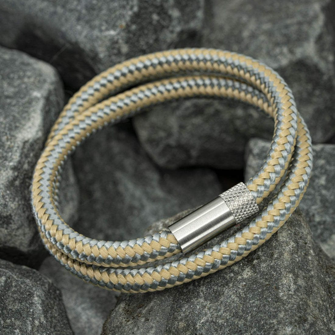 Elite armband zilver - Honing / grijs touw