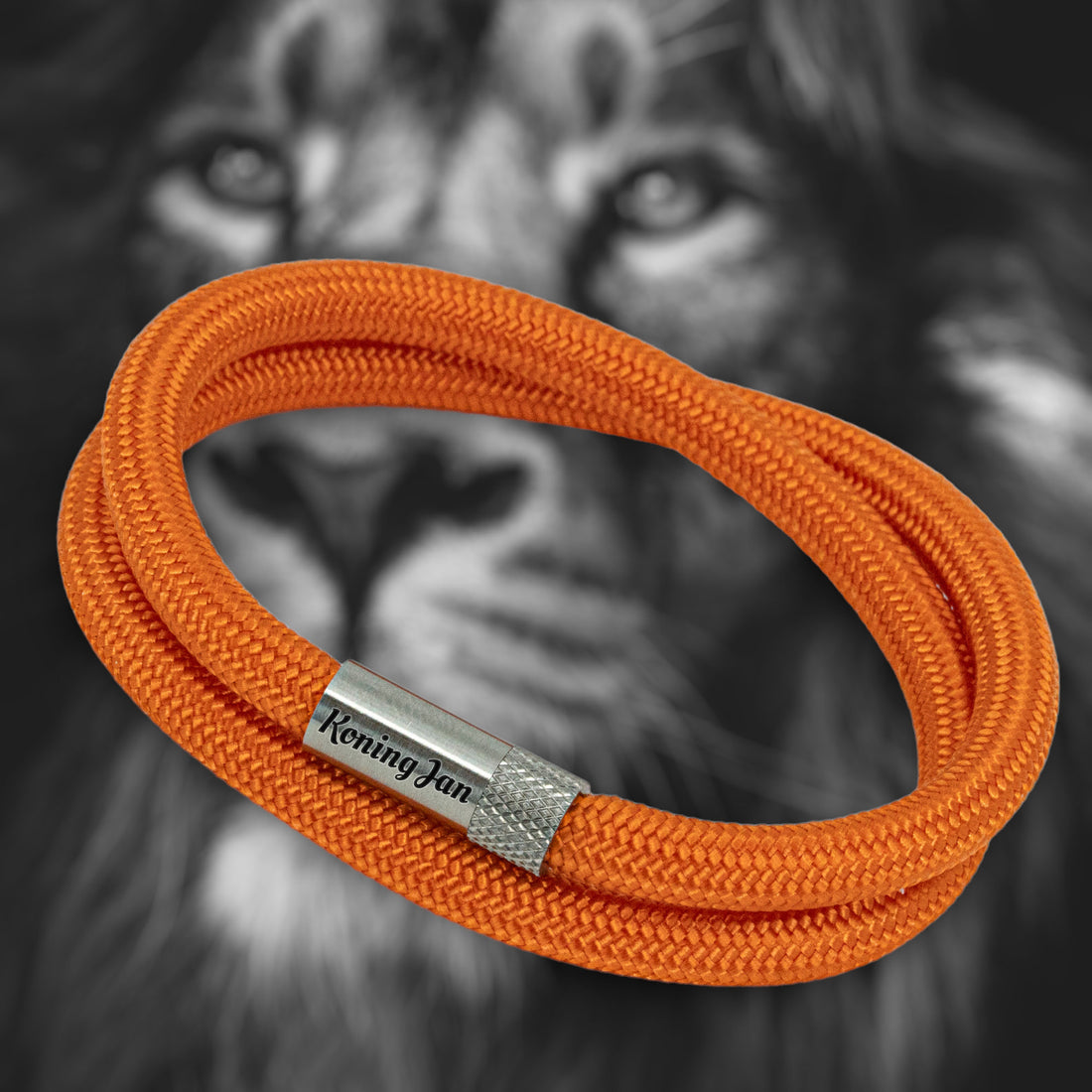 Orangefarbenes Löwenarmband mit Gravur Ihres eigenen Namens